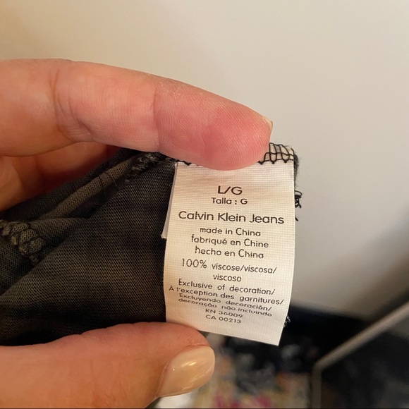 Calvin Klein Jeans Black and Gray Midi Dress - Picture 6 of 7